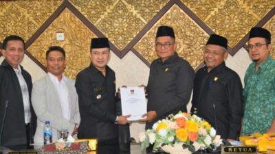 DPRD Padang Sahkan Perda Pertanggungjawaban APBD 2022