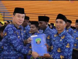 Lantik CPNS dan PPPK, Bupati Kaimana: Bekerja Profesional dan Penuh Tanggung Jawab
