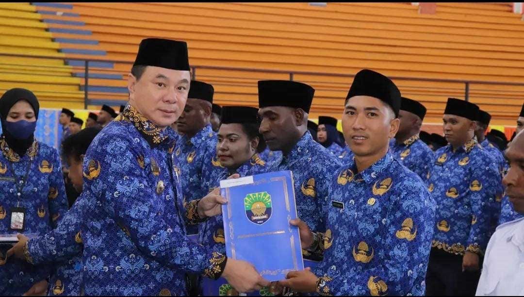 Bupati serahkan SK pada aparatur yang dilantik
