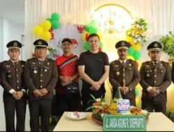 Bupati Freddy Thie Beri Kejutan pada Kejaksaan Negeri Kaimana