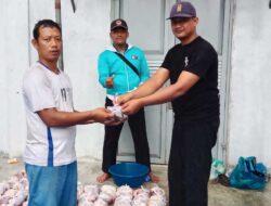 Pengurus Anak Cabang LDII Dadimulyo Bagikan 220 Kantong Daging Kurban