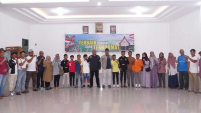 Foto bersama jelang tim dilepas bertanding ke Jogyakarta.