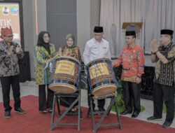 Siswa dan SMK di Sumbar Pakai Batik Braja, Ini Tiga Sekolah yang Bikin 5 Siswa dan SMK di Sumbar Pakai Batik Braja, Ini Tiga Sekolah yang Bikin