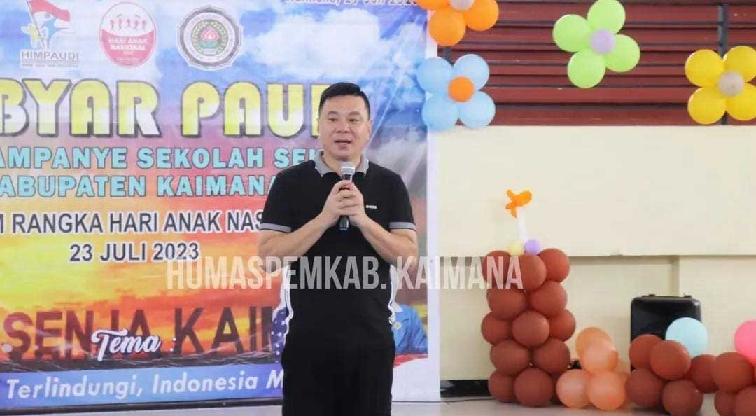 Bupati Kaimana beri sambutan pada peringatan Hari Anak Nasional