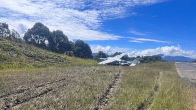 Pesawat crash landing di Bandara Bilorai Sugapa, Intan Jaya