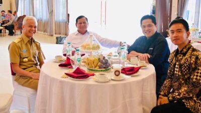Sarapan Bersama, Dua Bacapres dan Satu Bacawapres Akur Banget
