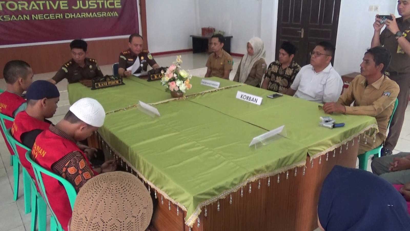 Proses mediasi di Kejari Dharmasraya