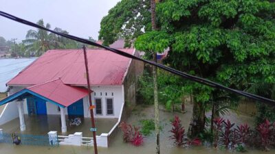 Rumah yang terendam akibat banjir. (tangkapan layar grup WA)