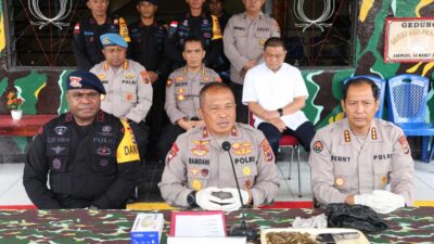 Wakapolda Papua dan pejabat lainnya berikan keterangan pers
