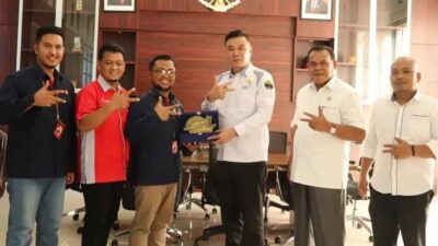 Bupati Freddy Thie bersama jajaran Telkom Sorong