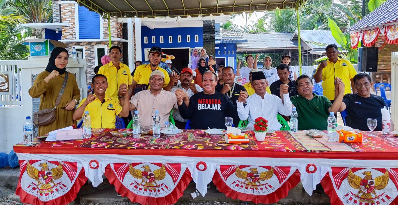 Wakil Bupati Asahan, Taufik Zainal Abidin Siregar bersama masyarakat