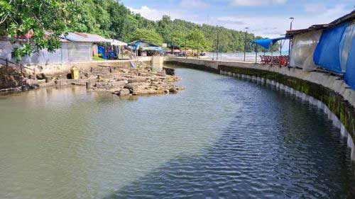 Kawasan wisata Pantai Air Manis yang tak lagi tampak Batu Malin Kundang pada Agustus tahun lalu