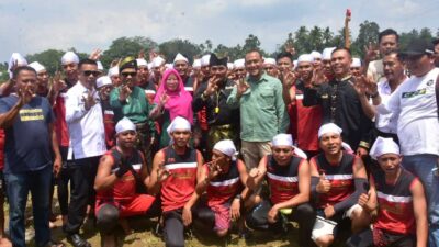 Bengkalis Pertama Kali Turunkan Tim di Pacu Jalur, Wakil Bupati Sampaikan Salam Takzim Bupati pada Atlet