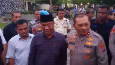 Pengurus masjid dan Kapolda Sumbar berikan keterangan pers