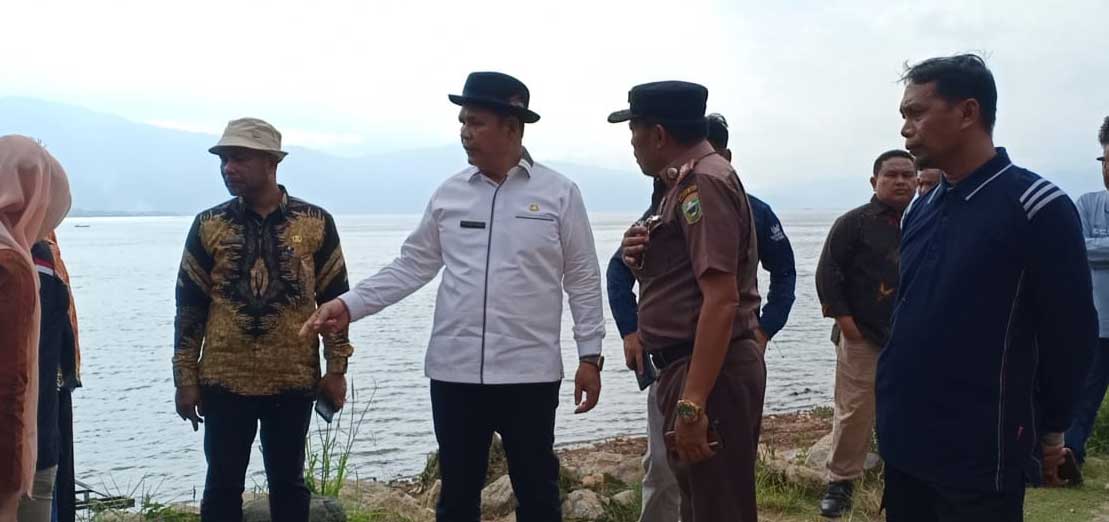Bupati tinjau dermaga singkarak yang akan jadi tempat upacara peringatan HUT RI.