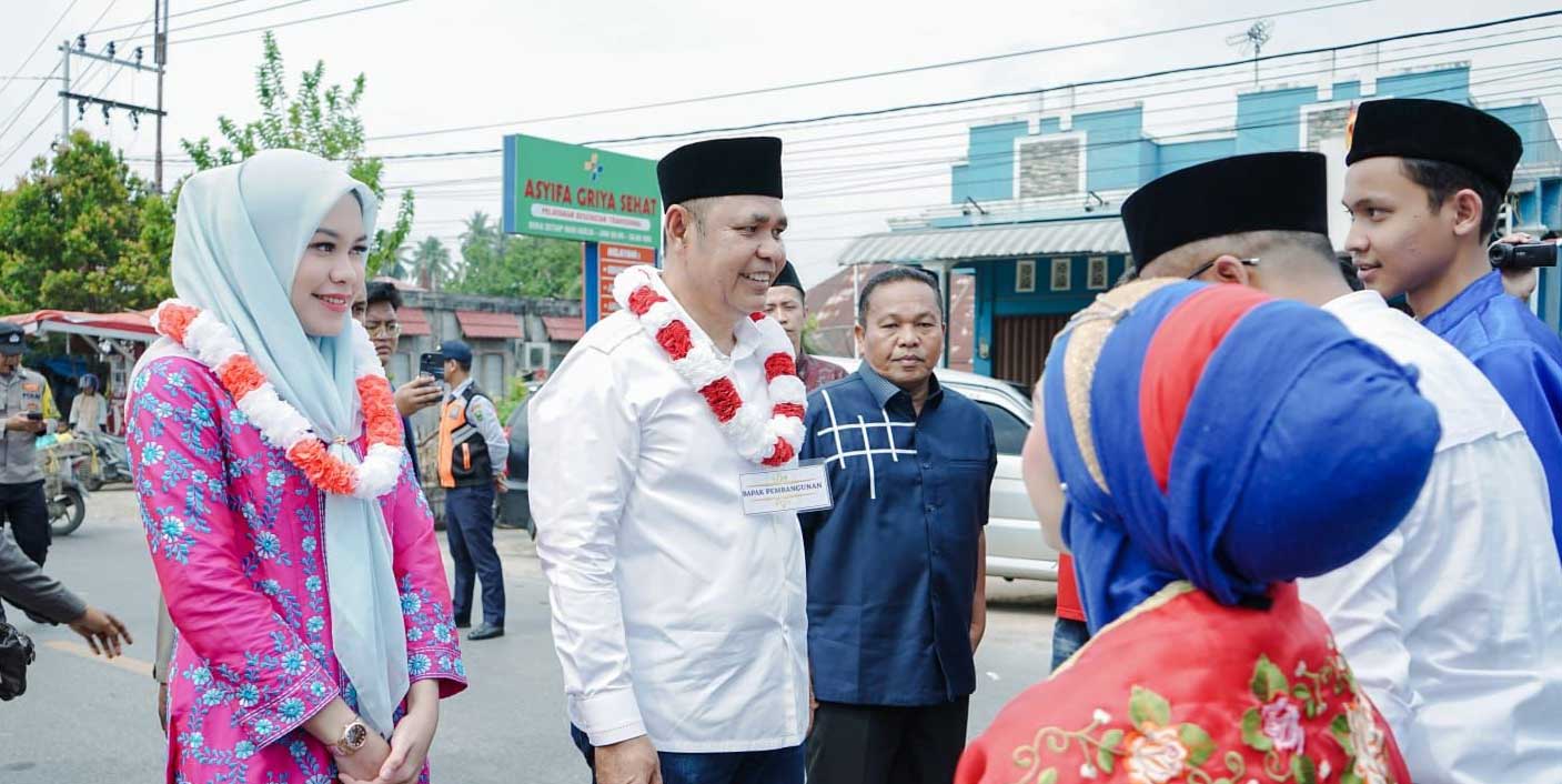 Bupati Epyardi Asda disambut masyarakat di Selayo
