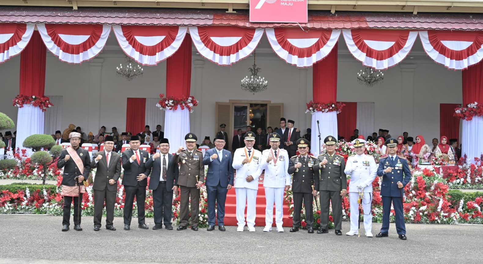 Gubernur bersama jajaran forkopimda Sumbar. (pemprov)