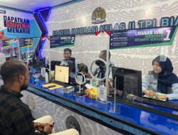 Lahir 17 Agustus, Anthoni Obeth Rumbewas Dapat Paspor Gratis, Bukan Main Senangnya Dia