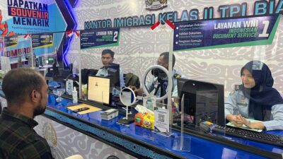 Lahir 17 Agustus, Anthoni Obeth Rumbewas Dapat Paspor Gratis, Bukan Main Senangnya Dia
