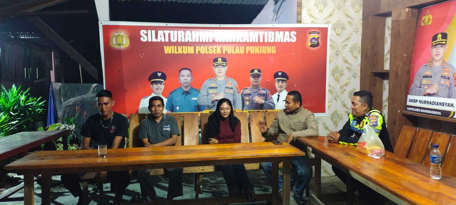 Suasana mediasi perkara kecelakaan lalu lintas di Polsek Pulau Punjung