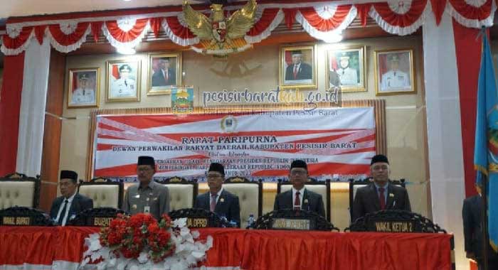 Bupati dan pimpinan DPRD Pesisir Barat