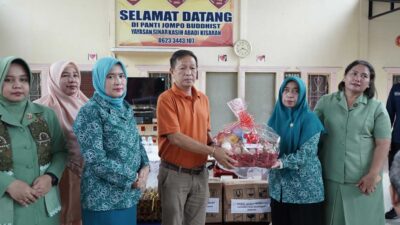 Pemerintah dan TP PKK Asahan salurkan sembako guna memaknai HUT RI ke-78