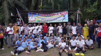 Mujur Lestari FC Juara Turnamen Sepakbola Piala Kepala Desa Tanjung Mulia