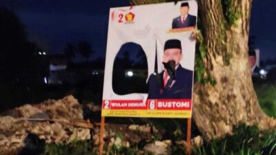 Baliho yang dirusak oknum
