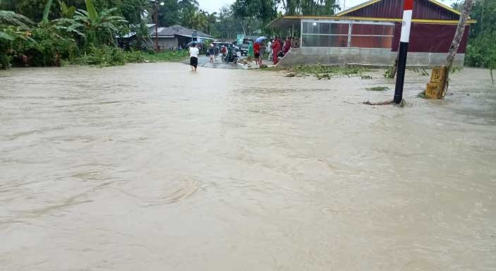 Diguyur hujan deras, sejumlah kawasan digenangi banjir di Gunungsitoli