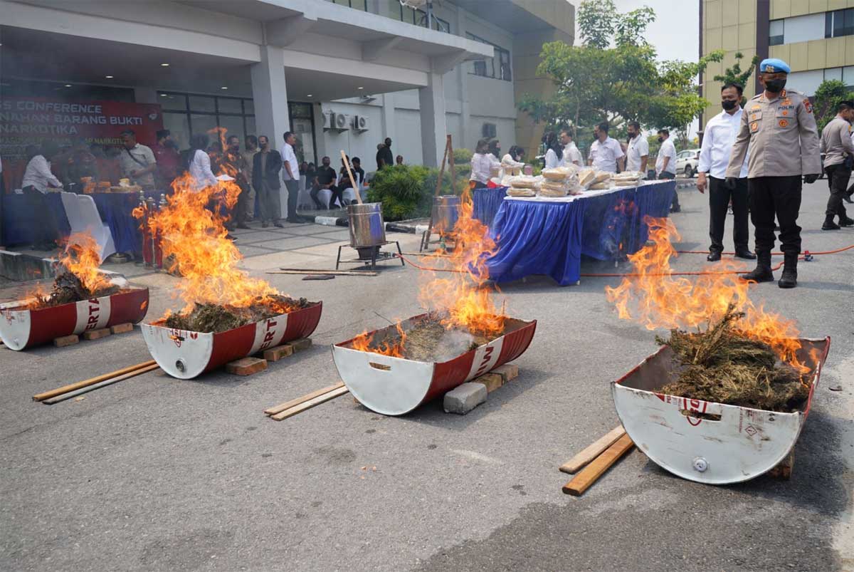 Pemusnahan barang bukti narkoba di Polda Riau