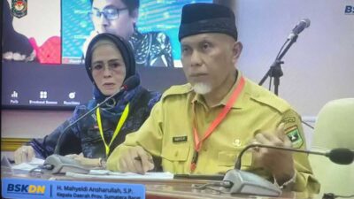 Gubernur Sumbar Paparkan Inovasi Masuk Surga dan Lihai di Kemendagri