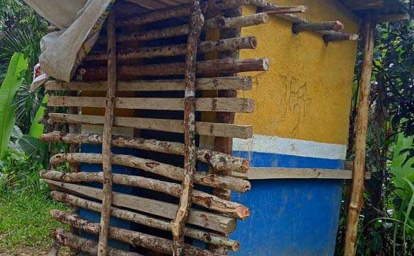 Kandang yang dijadikan tempat menginap warga yang alami gangguan jiwa