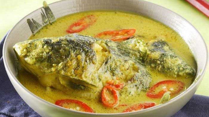 Ikan gulai yang disukai warga Tanah Datar. (pergikuliner.com)