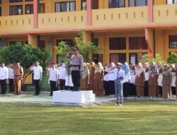Jadi Pembina Upacara di SMAN 1 Kuantan Hilir, Kapolsek Kuantan Hilir Seberang Ajak Siswa Bijak Gunakan Sosial Media