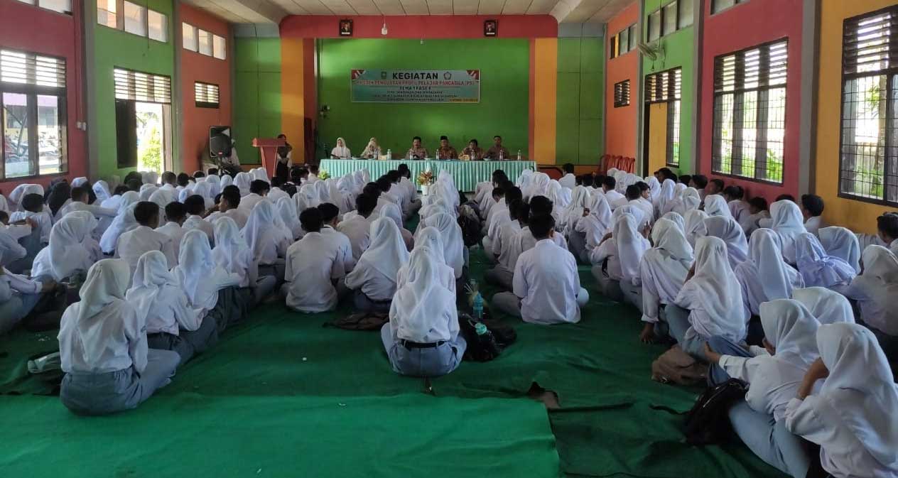 Kapolsek beri edukasi tentang pencegahan perundungan di SMAN 1 Kuantan Hilir