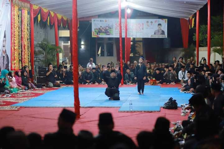 Wakil Wali Kota Solok buka kegiatan mangulipah guru silek di kantor Kerapatan Adat Nagari (KAN) Lubuk Sikarah, Sabtu (9/9/2023).
