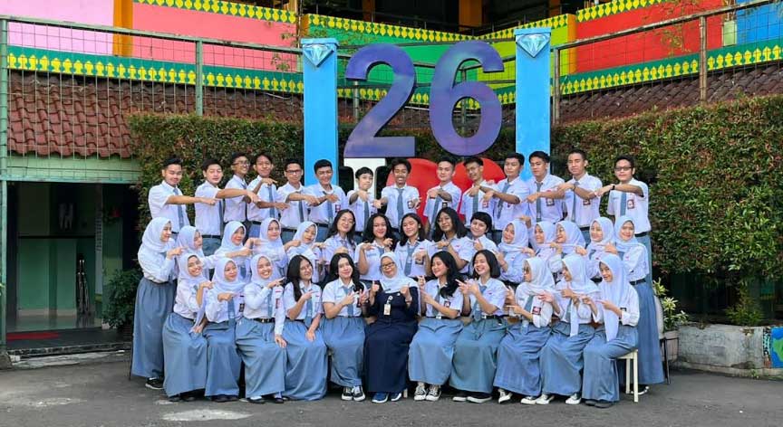 Guru dan siswa SMAN 26 Jakarta. (ist)
