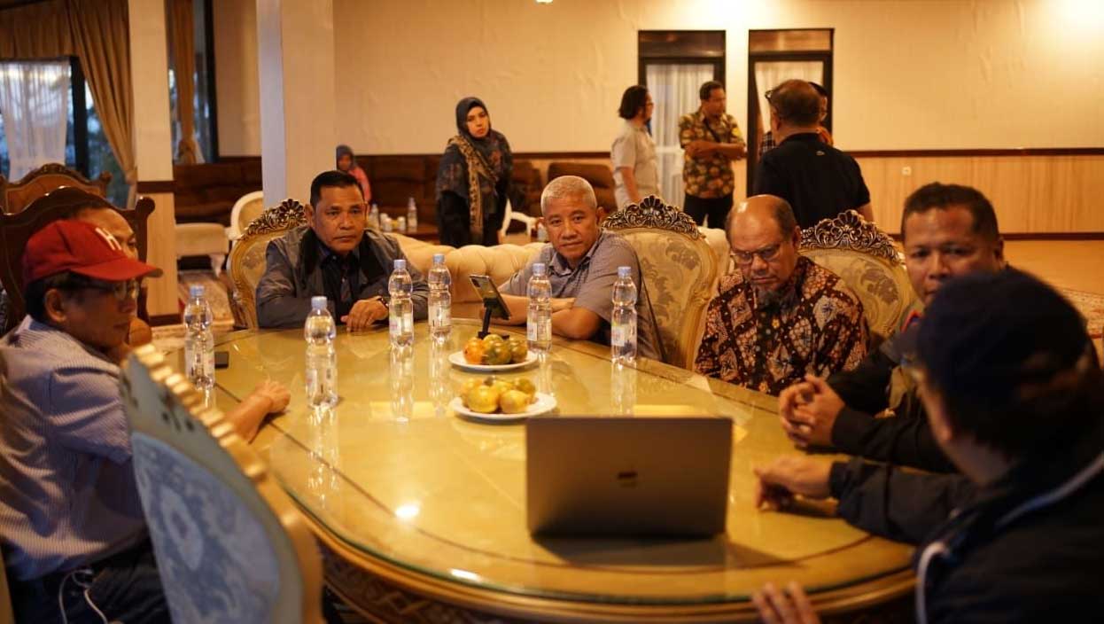 Bupati Solok terima kunjungan mantan Wakil Menteri Pariwisata dan Ekonomi Kreatif, Sapta Nirwandar dan Ketua Umum ASITA bersama rombongan.