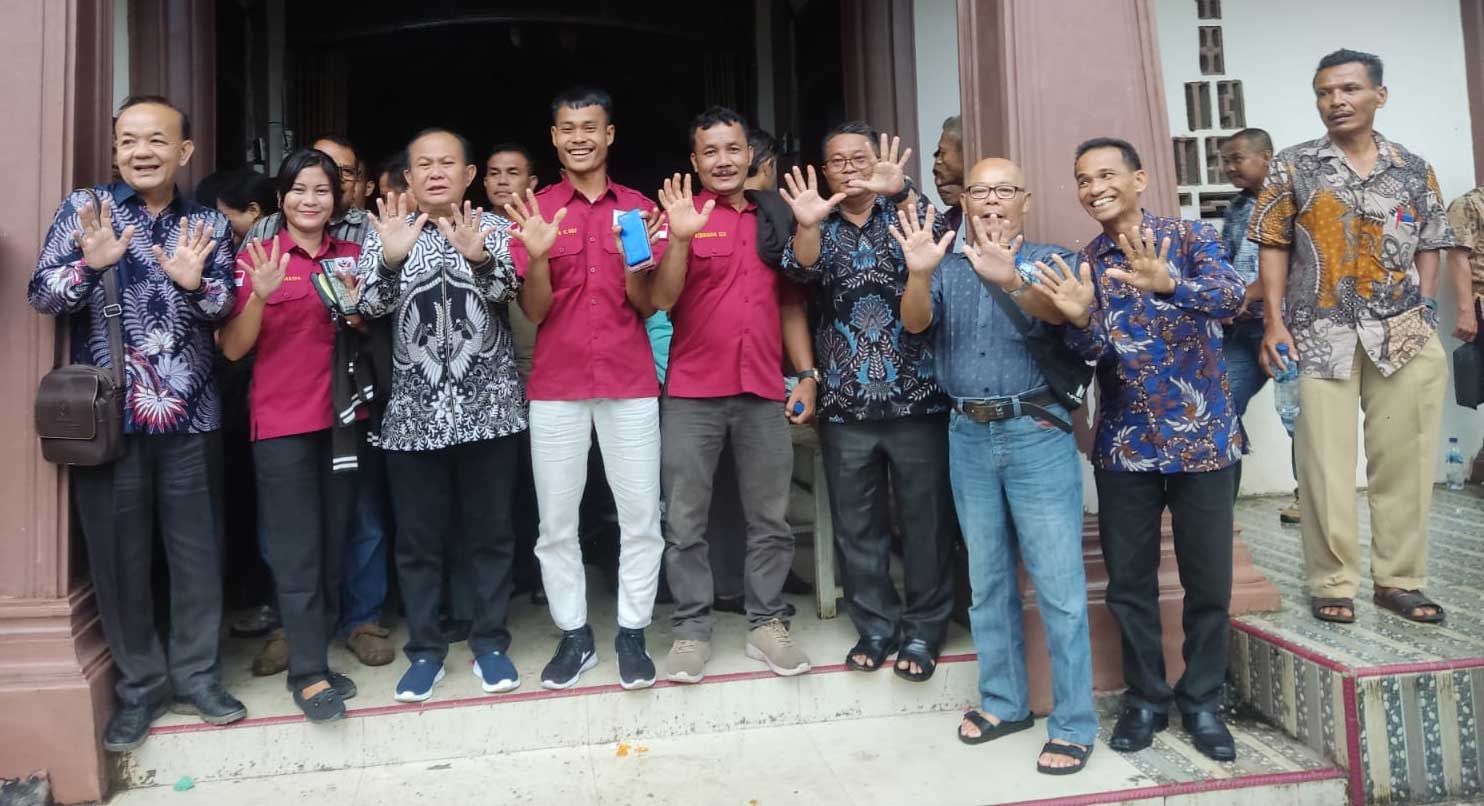 Foto bersama usai pertemuan di Tapanuli Tengah