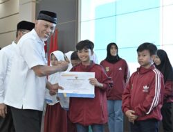 Dunia Pendidikan Sumbar Kian Mentereng, 50 Siswa Berprestasi Nasional dan Internasional 4 Dunia Pendidikan Sumbar Kian Mentereng, 50 Siswa Berprestasi Nasional dan Internasional