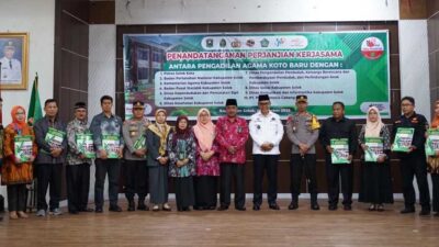 Foto bersama usai penandatangan kerja sama