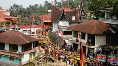 Guguak Malalo, Nagari Kaya Destinasi Wisata di Tanah Datar, Kuliner Nasi Baka Lamak Bana