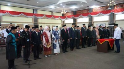 Bupati Solok lantik pejabat pemkab. (kominfo)