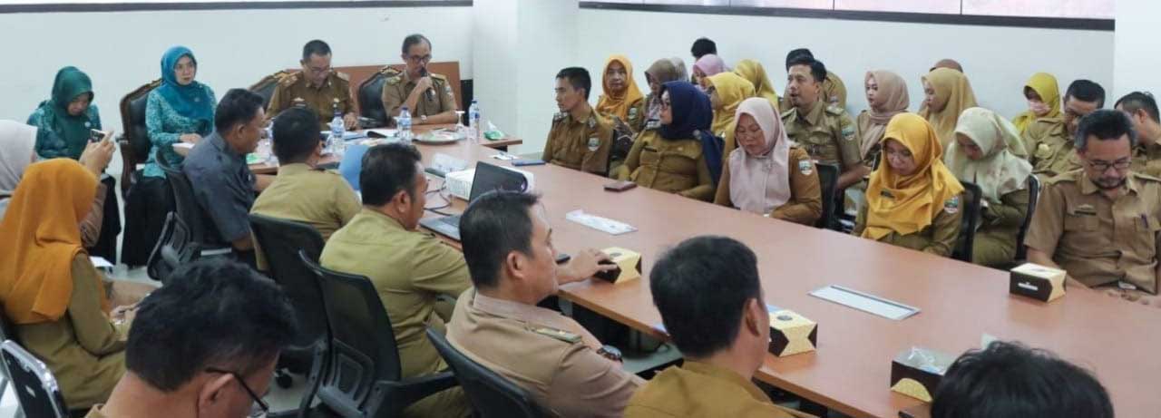 Rapat persiapan mengikuti Pekan Raya Lampung. (pemkab)