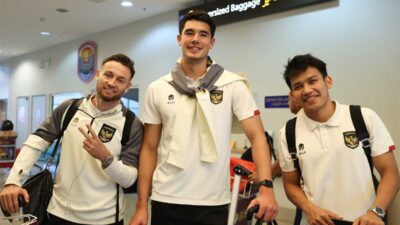 Penuh Senyum, Pemain Timnas Indonesia Tiba di Brunei Darussalam