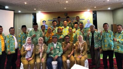 Foto bersama di sela Asosiasi Pemerintah Desa Seluruh Indonesia (APDESI) Provinsi Lampung. (ist)