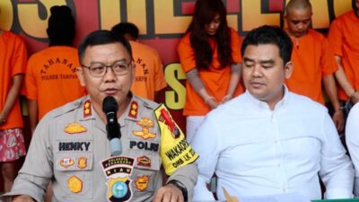 Jajaran Polresta Pekanbaru berikan keterangan pers terkait pengungkapan kasus hipnotis. (riau.go.id)