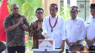 Presiden Joko Widodo resmikan Bandara Mentawai, Rabu (25/10/2023).