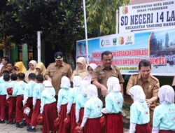 Tiga Sekolah di Kota Solok Dapat Program Genius, Anak Didik Diberi Kudapan Gratis 8 Tiga Sekolah di Kota Solok Dapat Program Genius, Anak Didik Diberi Kudapan Gratis