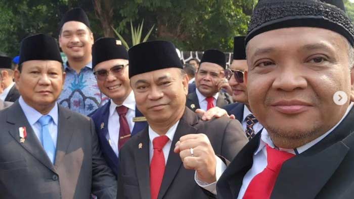 Prabowo foto bareng Wamentan di upacara Kesaktian Pancasila. (Dok. Instagram Budi Arie Setiadi)